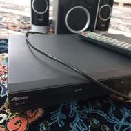 اسپیکر،دستگاه دی وی دی،آینه و شمدان،دکوری