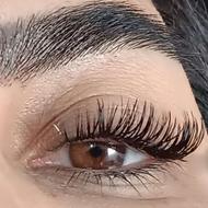 اکستنشن و لیفت مژه و ابرو