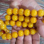 تسبیح یاغبال خیلی کهنه و بودار