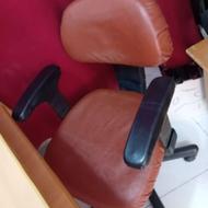 صندلی چرخدار و ساده