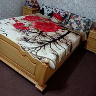 سرویس خواب تخت چوبی و کمدهایش