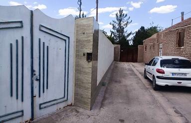 خانه درب.به حیاط محمدآباد دهنو