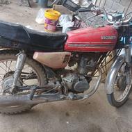 موتور سیکلت با چک