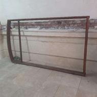 دو عدد چهارچوب آهنی