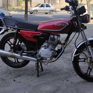 موتورسیکلت همتاز 200