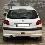 206مدل 95 خیلی تمیز