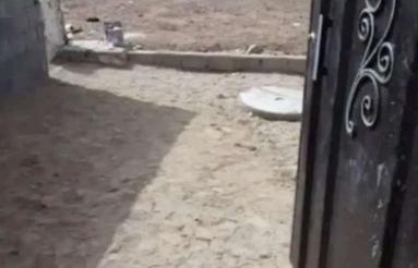 حصار 160 متر باسند ششدانگ با مغازه 20 متری