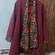 تعدادی کفش ولباس