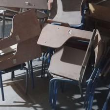 تعدادی صندلی مدرسه فروش فوری