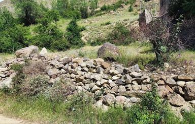 یک قطعه زمین 800متری قابل تفکیک روستای نیاک لاریجان
