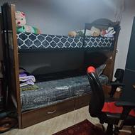تخت دو طبقه چوبی