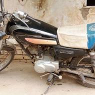 موتور تازه تعمیرشده و مناسب کسانی که برای تفریح راه پور