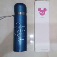 فلاسک 0.5 لیتری نو استفاده نشده با جعبه