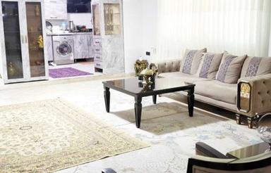 108متر/حیاط دار/پارکینگ/سه خواب/روبه نما/اندیشه