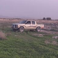نیسان دوکابین 1990
