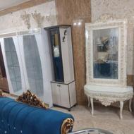 آیینه چوبی وشمعدان برنزی