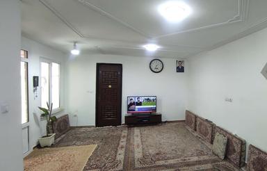 خانه دوبر بروی خیابان
