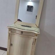 کنسول و آینه