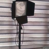 پروژکتور ایستاده نور