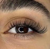 خدمات اکستنشن مژه