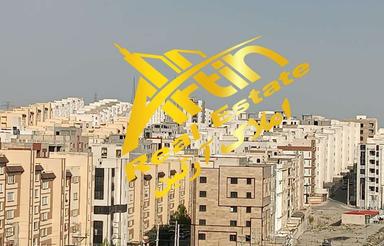 فروش آپارتمان 98 متر در فاز 8
