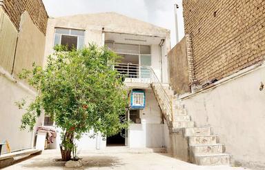 خانه 140 متر2طبقه دربست