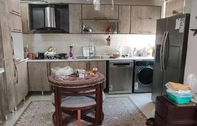 رهن آپارتمان 100 متری در 16 متری