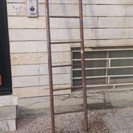 نردبان آهنی