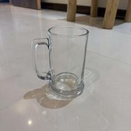 آبجو‌خوری دسته دار