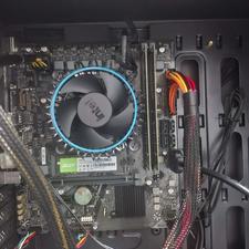 کیس گرین i5 12400 رم16 هارد ssd 1tb