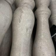 نرده سنگی گرد پایه مکعبی تراورتن روشن حاجی اباد