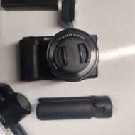 دوربین Sony ZV-E10 گیمبال + DJI RS3 Mini در حد نو