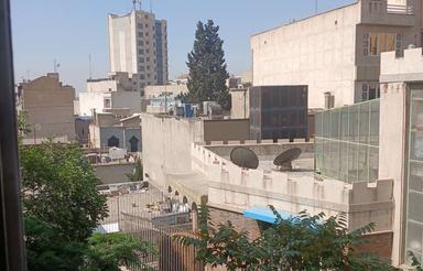 خوابگاه آقایان مترو میرزای شیرازی