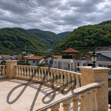 550 متر ویلای کلاسیک *استخردار*تریپلکس نجارده