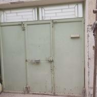 درب حیاط بزرگ