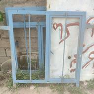 2 عدد پنجره فلزی