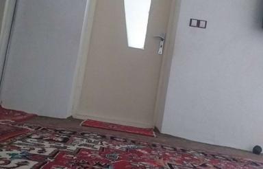 یک باب خانه دربستی پشت باشگاه کوثر 75متر
