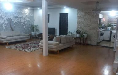 خانه حیاط دار700متر 