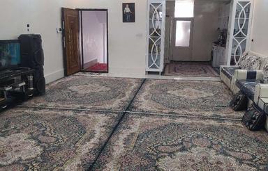 آپارتمان دوخوابه تمیز ومرتب وفوری