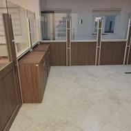 پارتیش mdf به همراه شیشه ودرب کامل 8متر