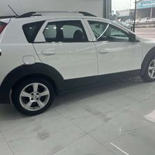 دانگ فنگ H30 کراس 1397 سفید