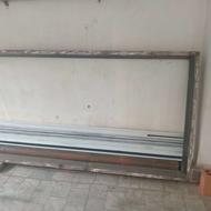 چهارچوب فلزی درب اتاق خواب