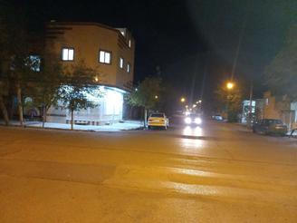 مغازه سه دهنه تجاری