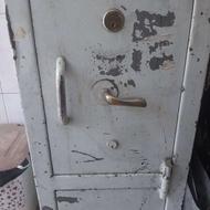 فروش گاوصندوق دوطبقه سنگین قدیمی اصل