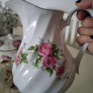 پارچ گلسرخ کمیاب