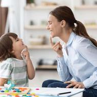 ارائه خدمات گفتاردرمانی بصورت جذب در کلینیک یا هوم ویزیت