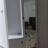 جاکفشی و جالباسی با اینه قدی