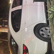 شاهین مدل 1400 سانروف دار
