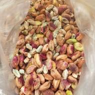 مغز پسته درجه 1 ( 1.4 کیلو مونده)