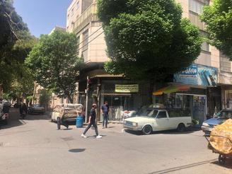 ملک تجاری دو نبش